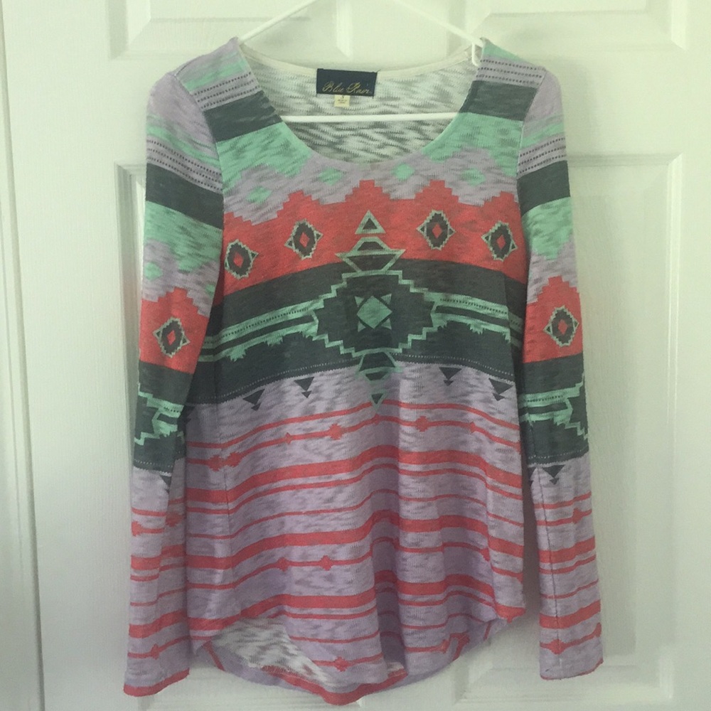 Long sleeve knit top
